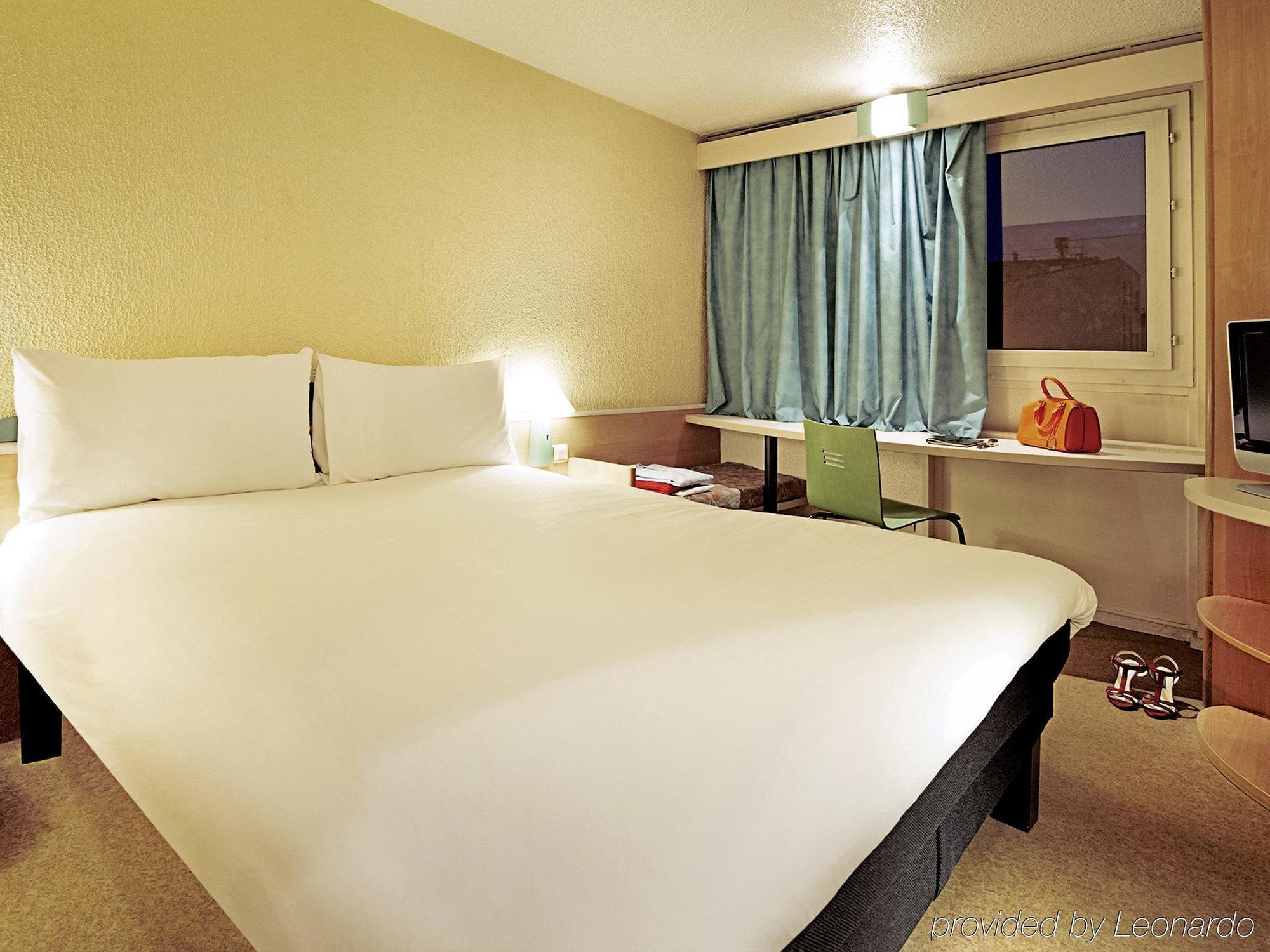 Ibis Lyon L'Isle D'Abeau Ξενοδοχείο Εξωτερικό φωτογραφία